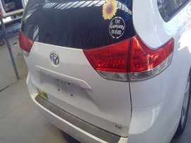 2014 TOYOTA SIENNA, WHITE, LE MODEL, 3.5L, AT, FWD,   Z25178